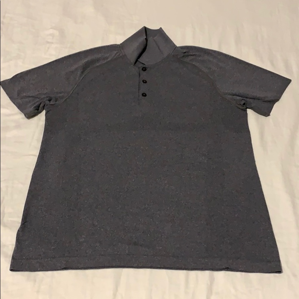 Men’s Lululemon polo shirt size medium